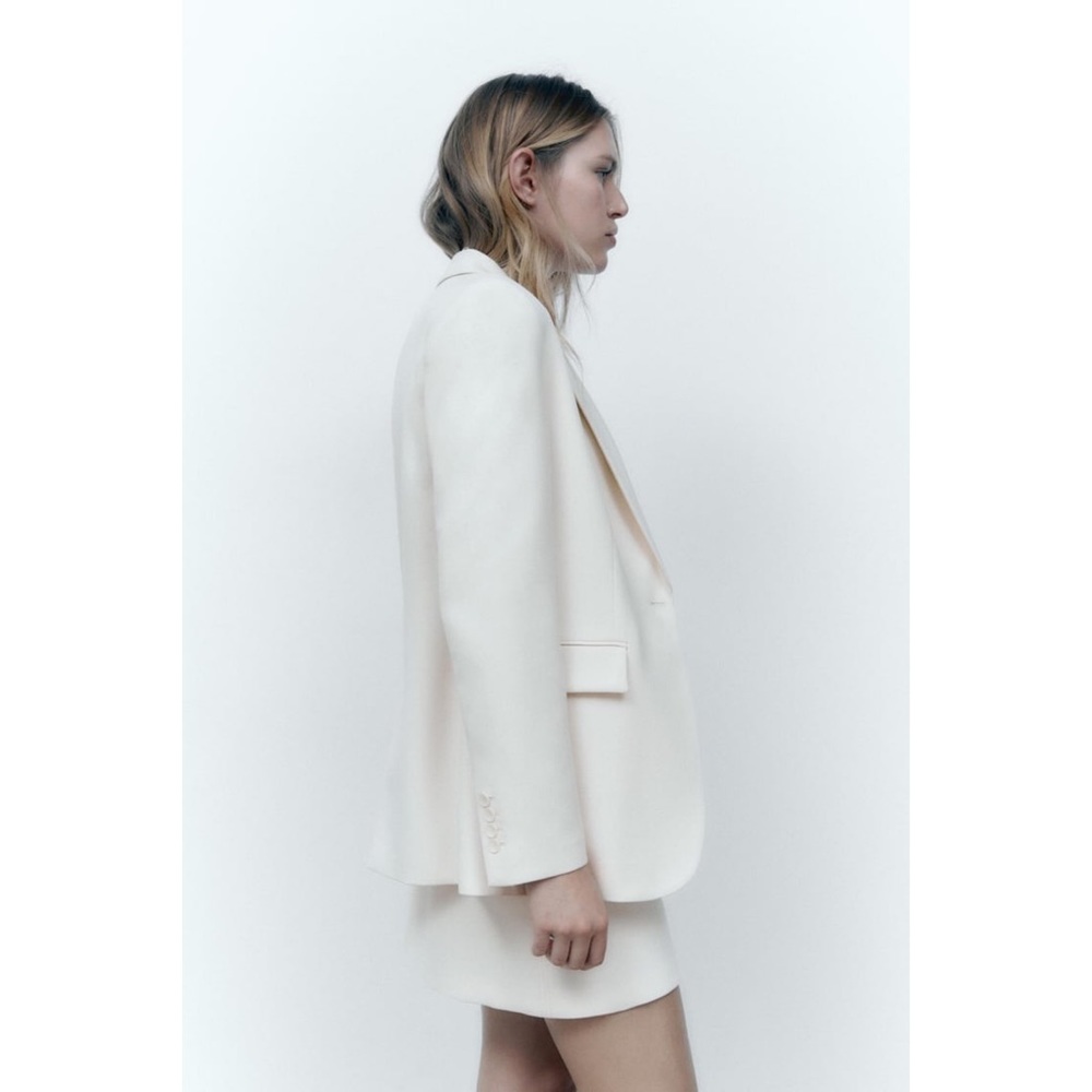 Zara Minimalist Straight-Fit Blazer